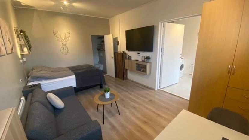 Bergone Apartment Njarthvik Екстериор снимка